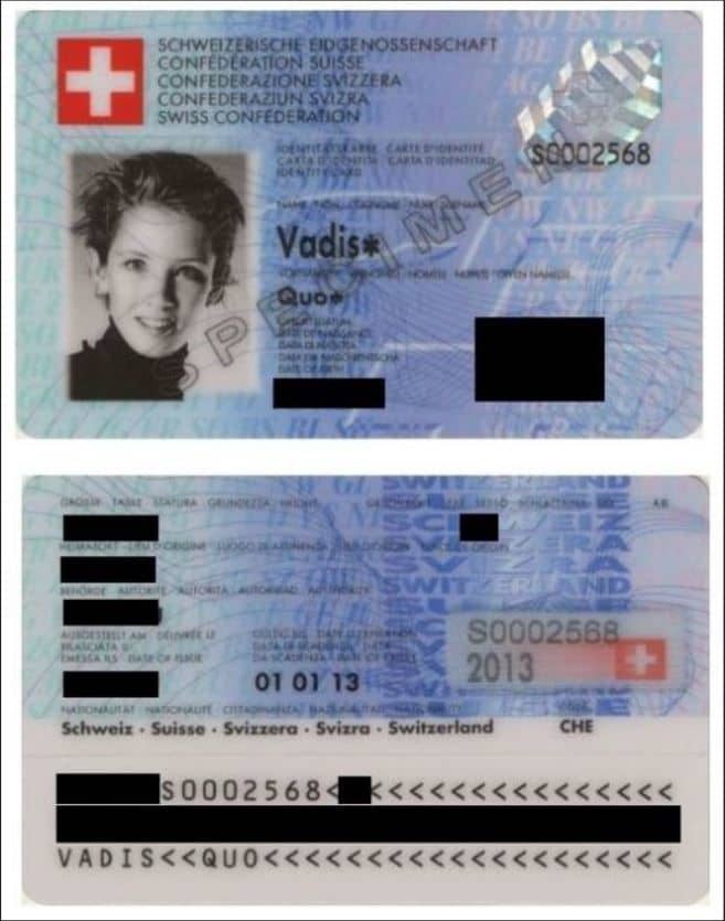 Beispiel eines geschwärzten schweizerischen Personalausweises (Vorder- und Rückseite)
