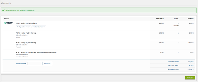 Screenshot des Warenkorb der gewählten ACME Sectigo Freischaltung und Domain-Erweiterungen, Einzelpreisen, Gesamtsumme sowie Schaltfläche „Zur Kasse“.